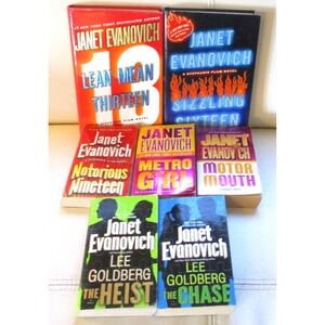 Janet Evanovich Stephanie Plum Novels Lot of 5 Paperbacks and 2 Hardcovers Used